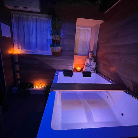 Appartement Le Balneo Jacuzzi Vieil Antibes Safranier Extérieur photo