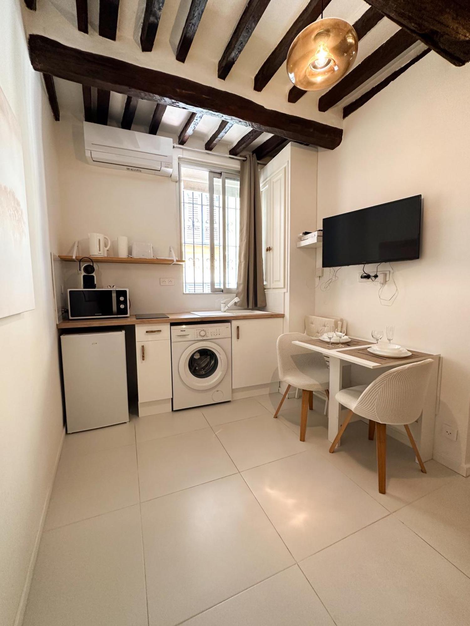 Appartement Le Balneo Jacuzzi Vieil Antibes Safranier Extérieur photo