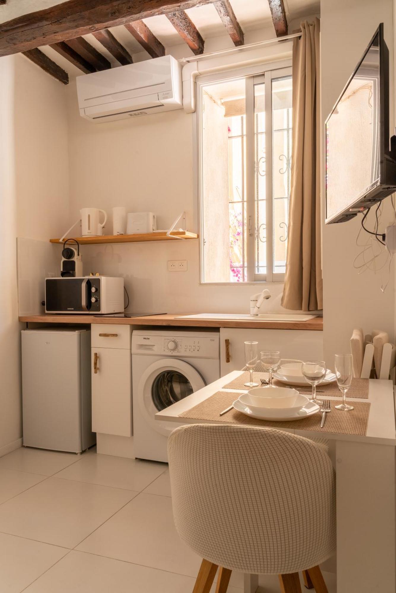 Appartement Le Balneo Jacuzzi Vieil Antibes Safranier Extérieur photo